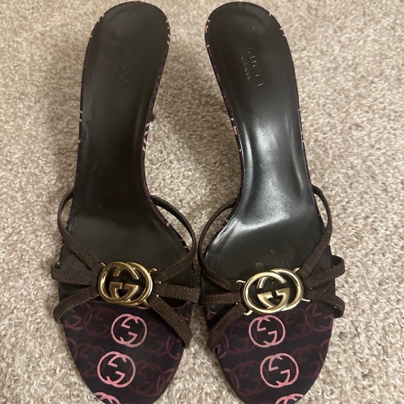 Gucci - Picture 1 of 6